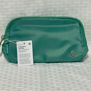 lululemon athletica Everywhere Belt Bag — Teal Green
